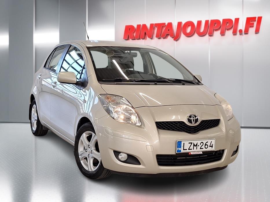 TOYOTA Yaris 2011