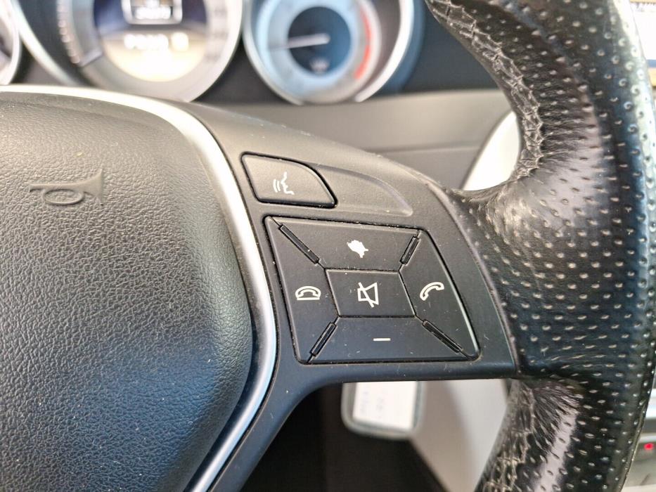 MERCEDES-BENZ C 2012