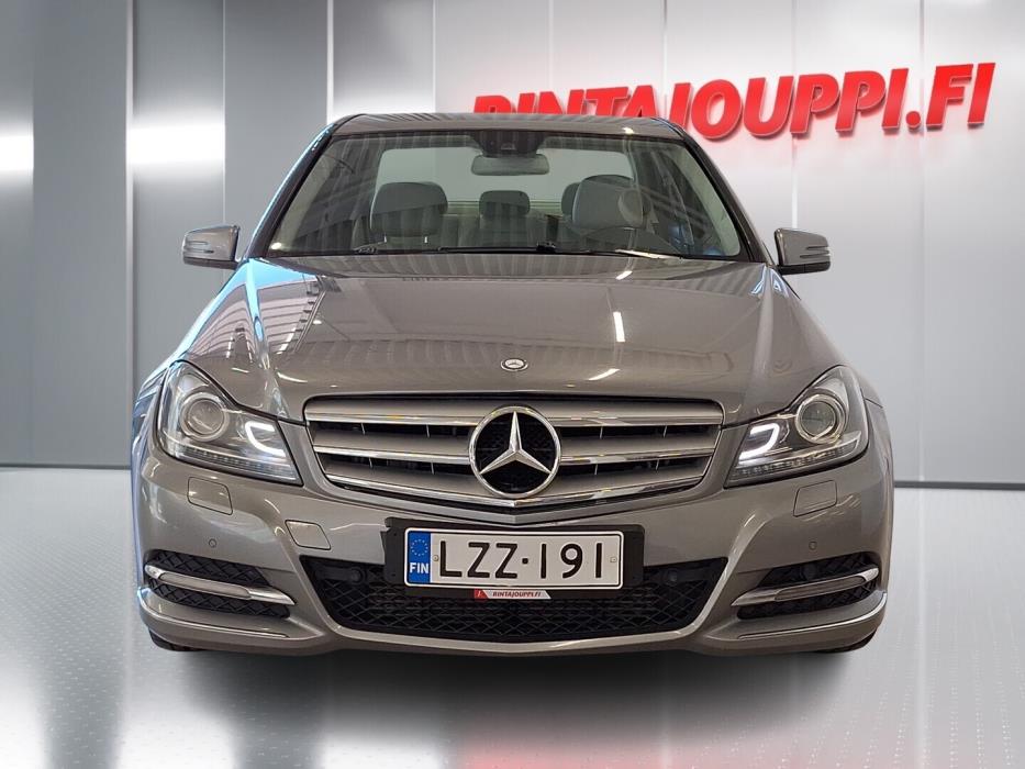 MERCEDES-BENZ C 2012