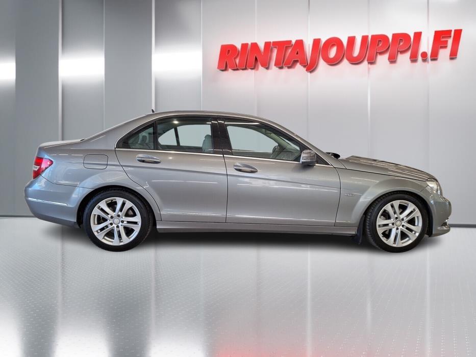 MERCEDES-BENZ C 2012