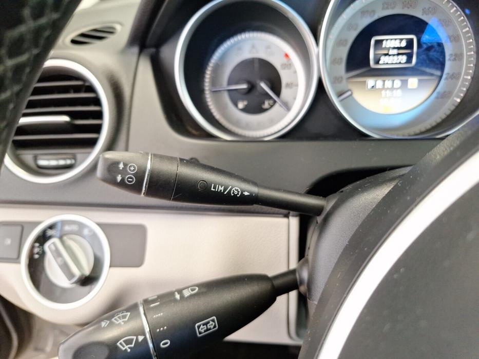 MERCEDES-BENZ C 2012
