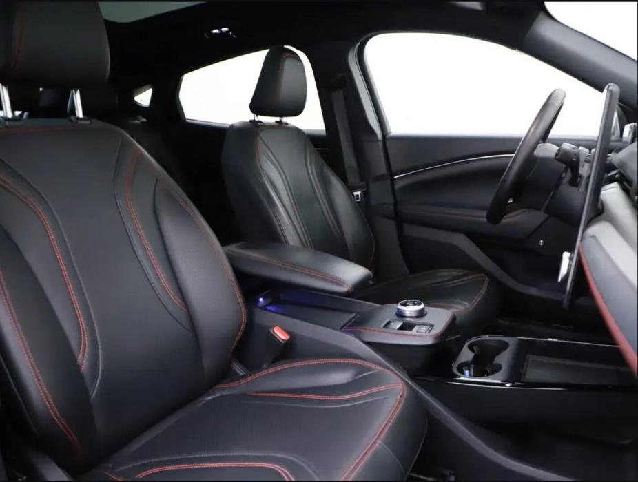 FORD Mustang Mach-E 2021