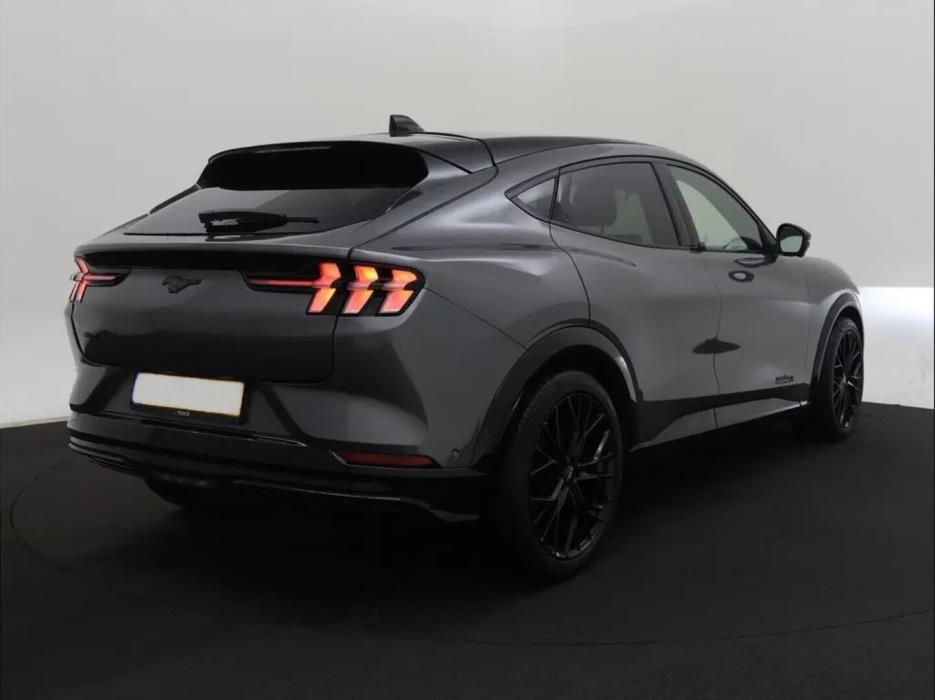 FORD Mustang Mach-E 2021