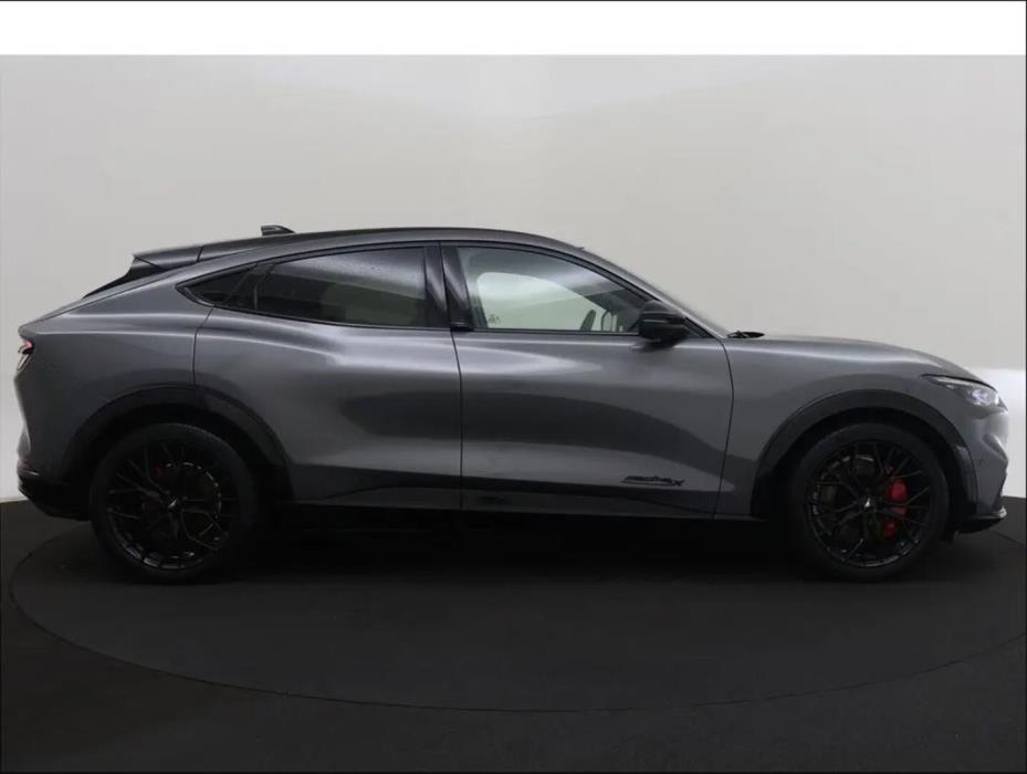 FORD Mustang Mach-E 2021