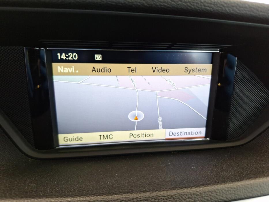 MERCEDES-BENZ E 2009