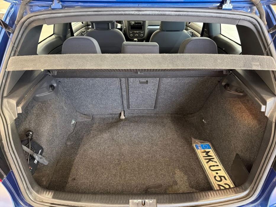 VOLKSWAGEN Golf 2005