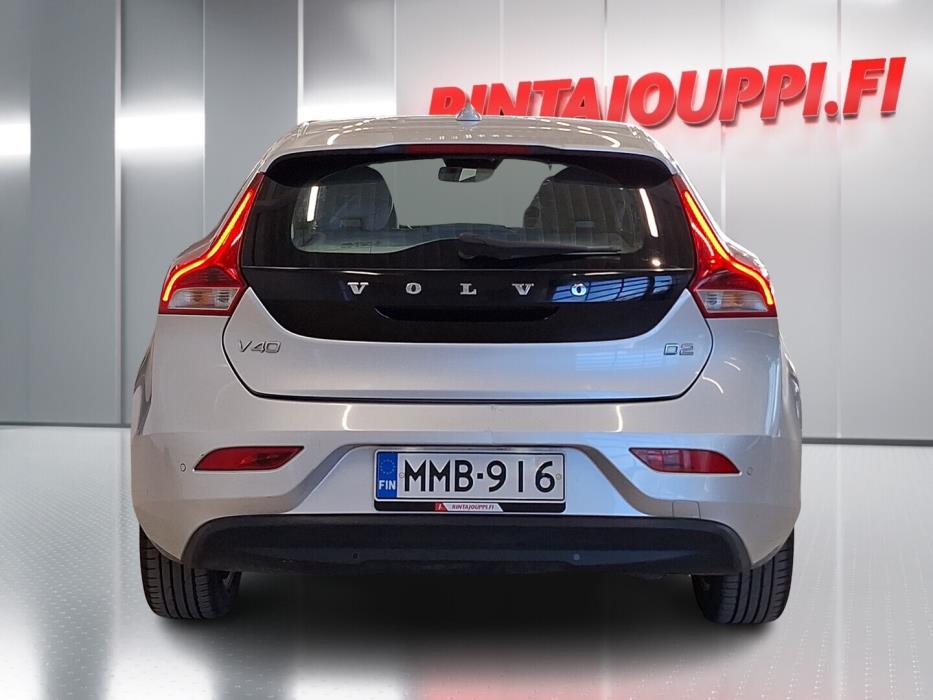VOLVO V40 2014
