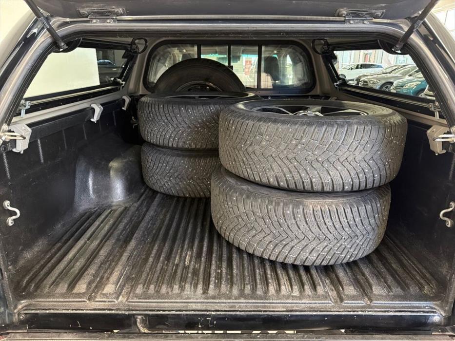 TOYOTA Hilux 2018