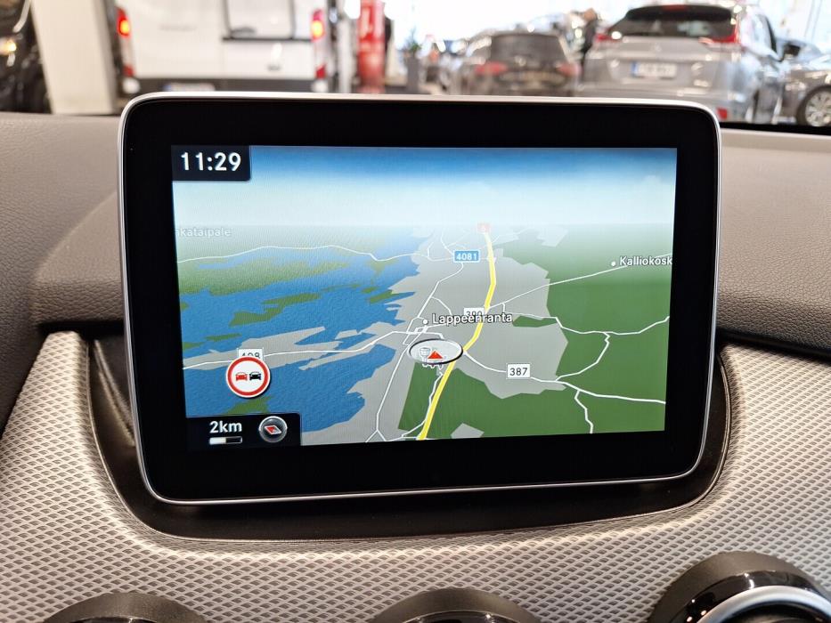 MERCEDES-BENZ B 2015