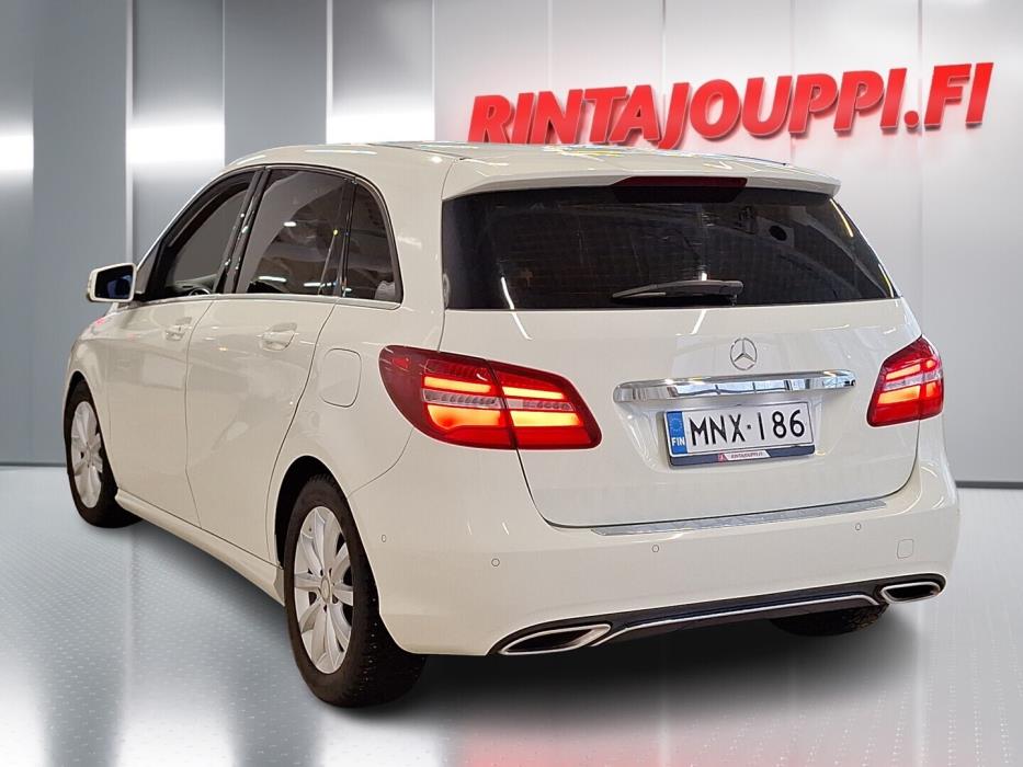 MERCEDES-BENZ B 2015
