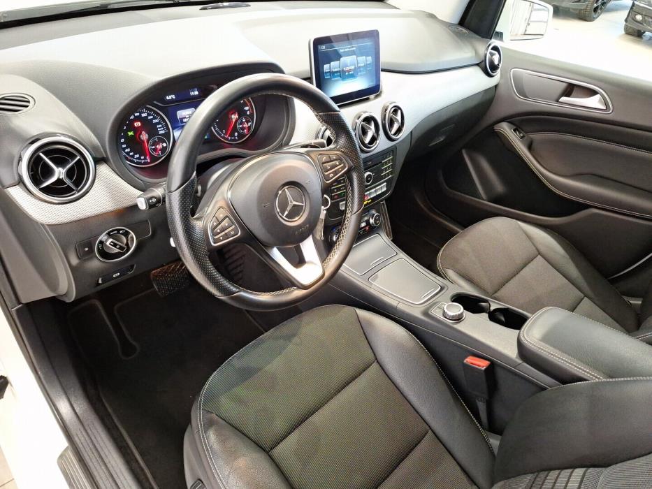 MERCEDES-BENZ B 2015