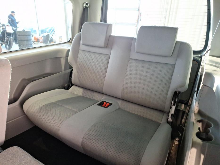 VOLKSWAGEN Caddy Maxi 2009