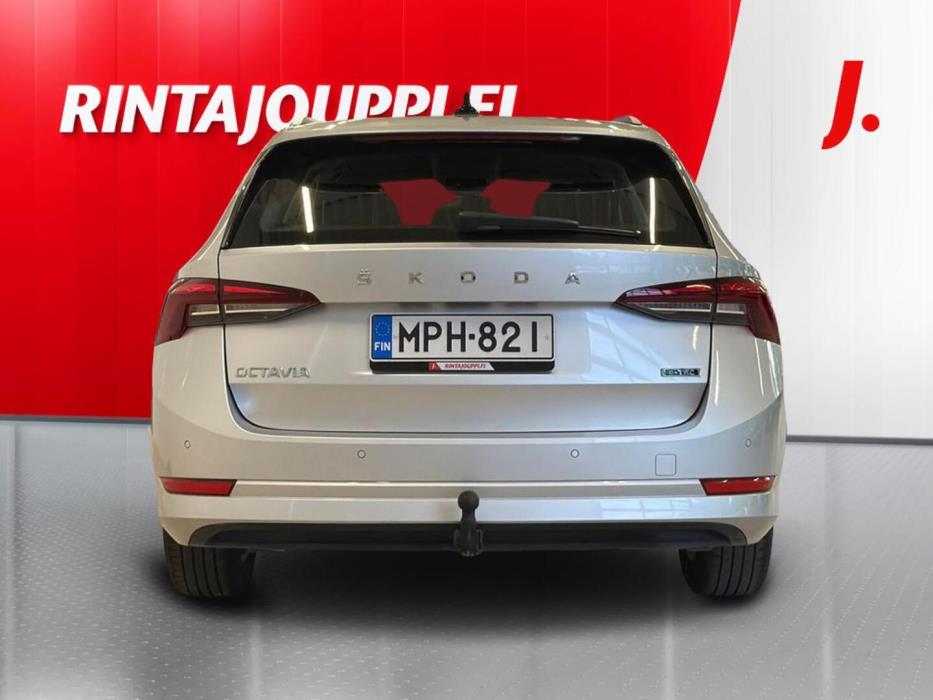 SKODA Octavia 2023