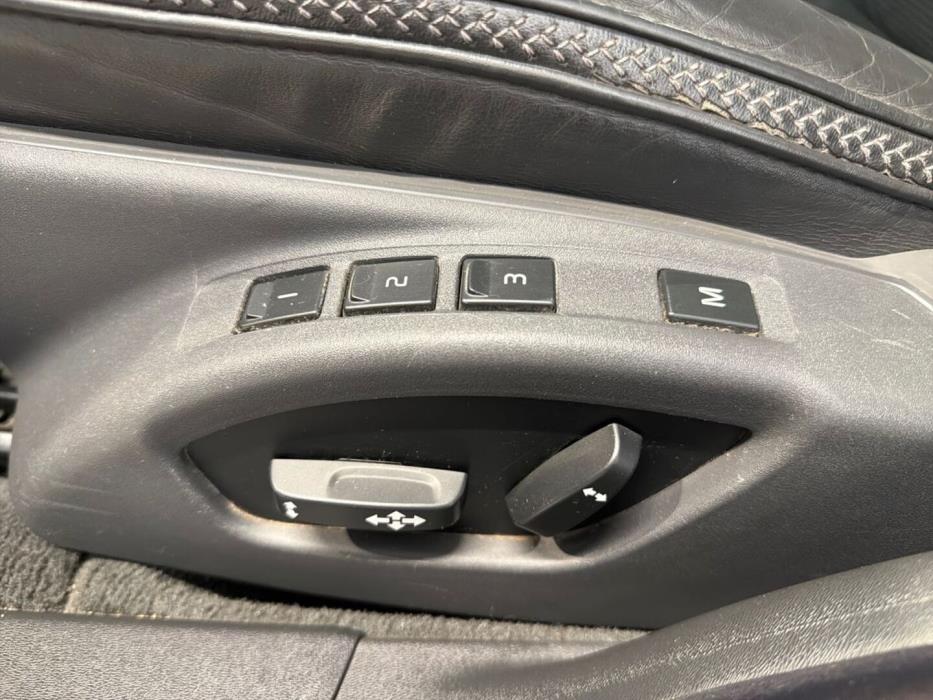VOLVO XC70 2010