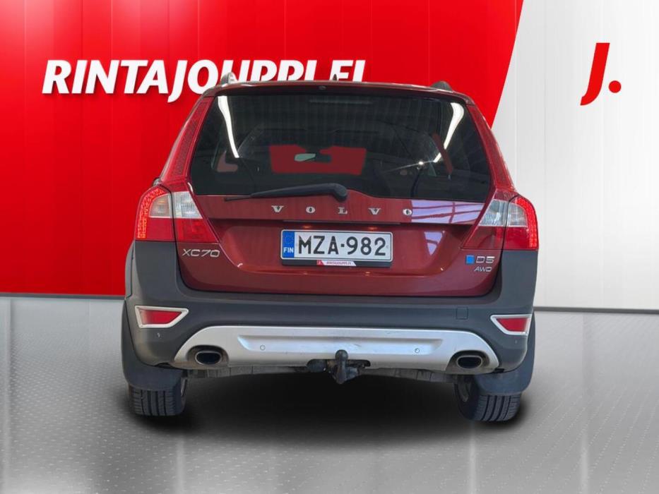 VOLVO XC70 2010
