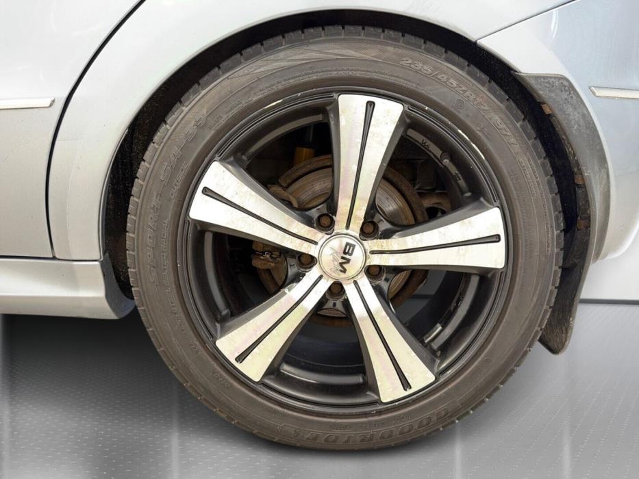 MERCEDES-BENZ A 2011