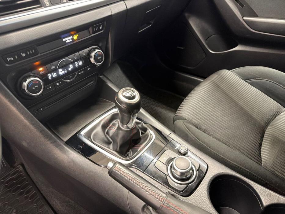 MAZDA 3 2014