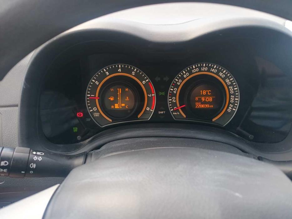 TOYOTA Corolla 2013