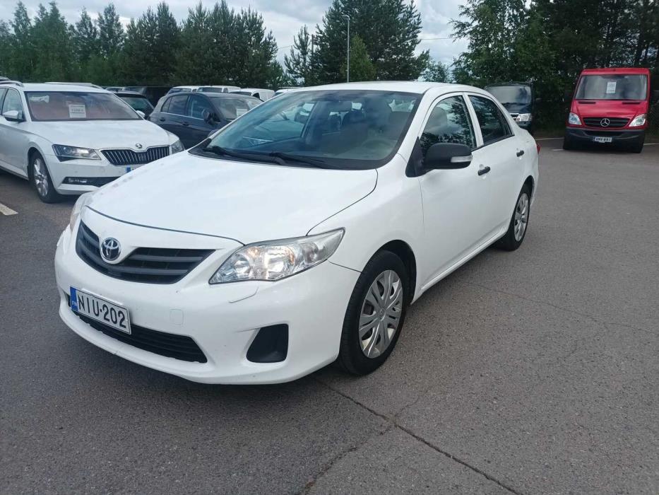 TOYOTA Corolla 2013