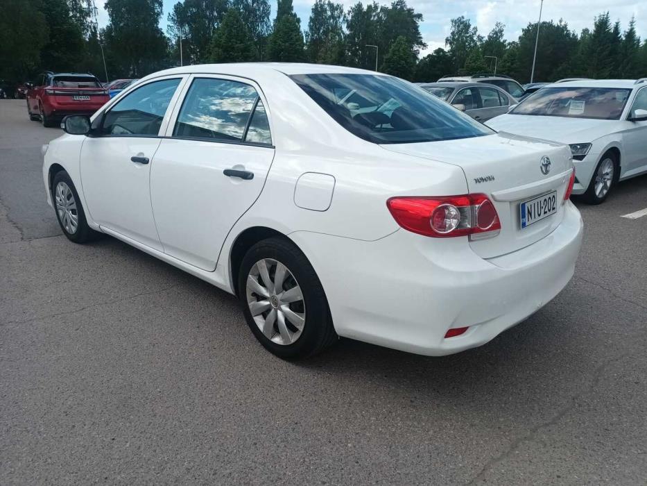 TOYOTA Corolla 2013