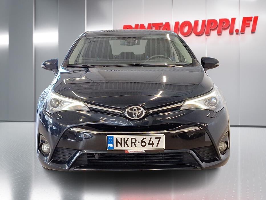 TOYOTA Avensis 2017