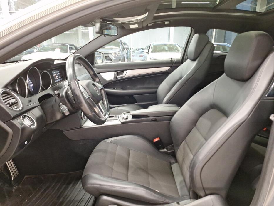 MERCEDES-BENZ C 2011