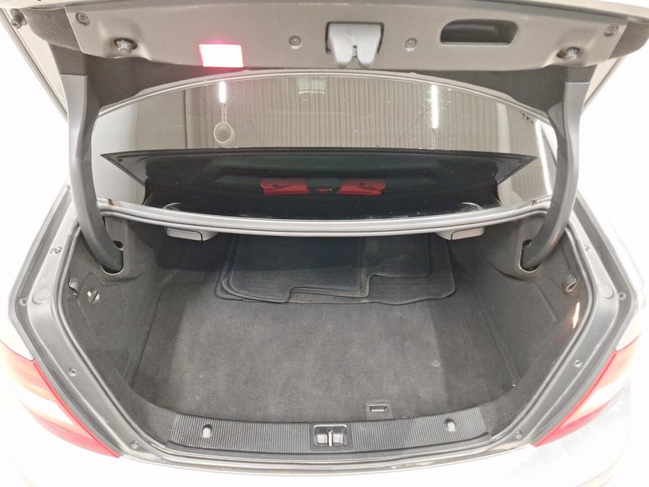 MERCEDES-BENZ C 2011