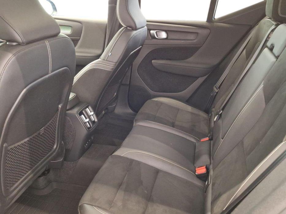 VOLVO XC40 2020