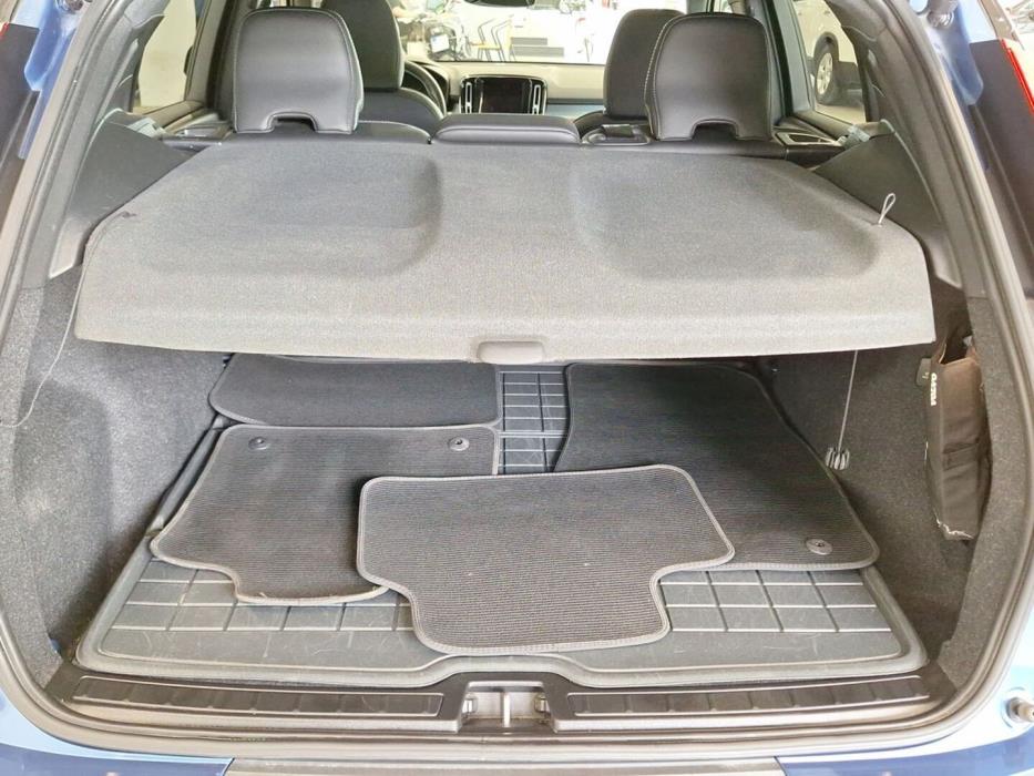 VOLVO XC40 2020