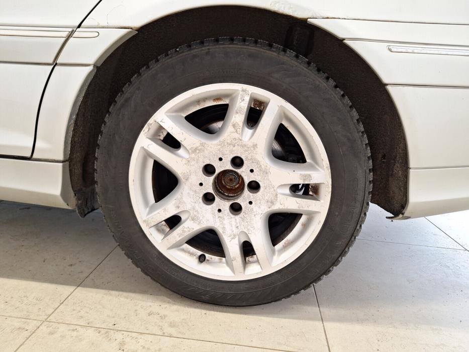 MERCEDES-BENZ C 2005