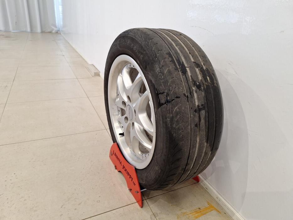 MERCEDES-BENZ C 2005