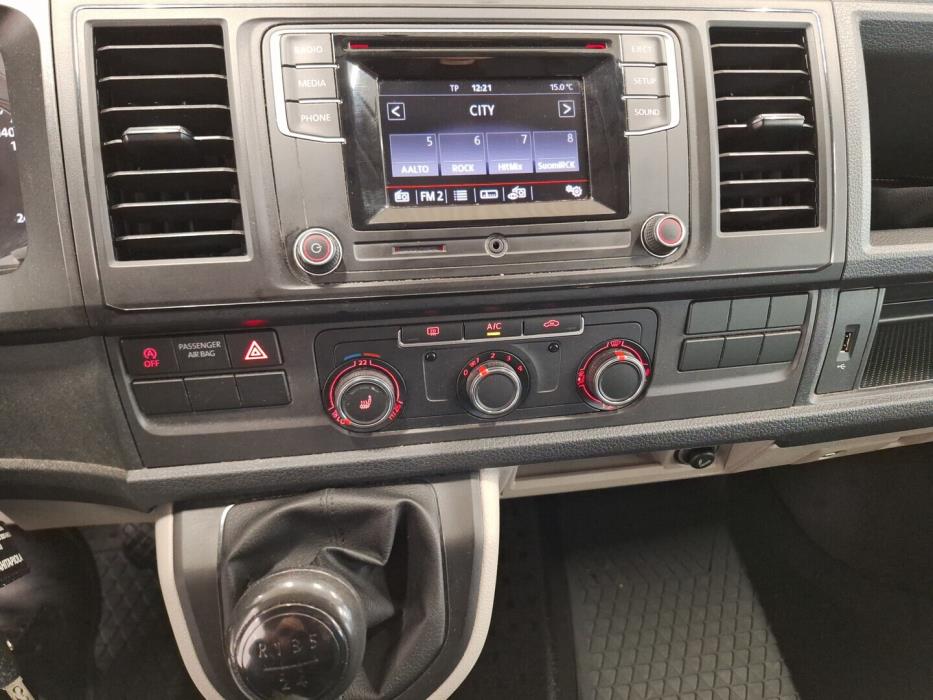 VOLKSWAGEN Transporter 2019