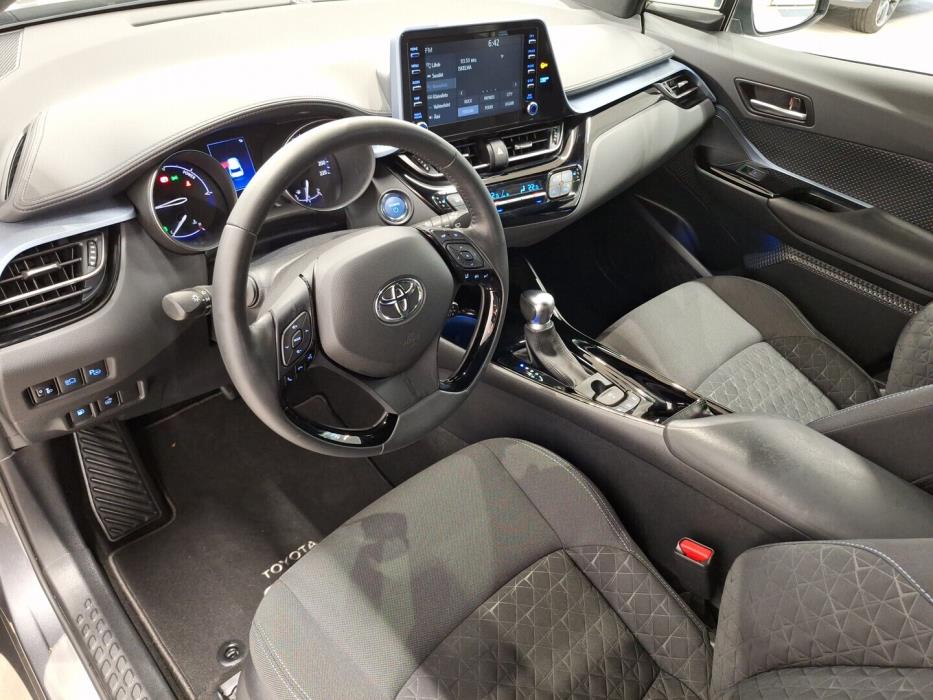 TOYOTA C-HR 2020