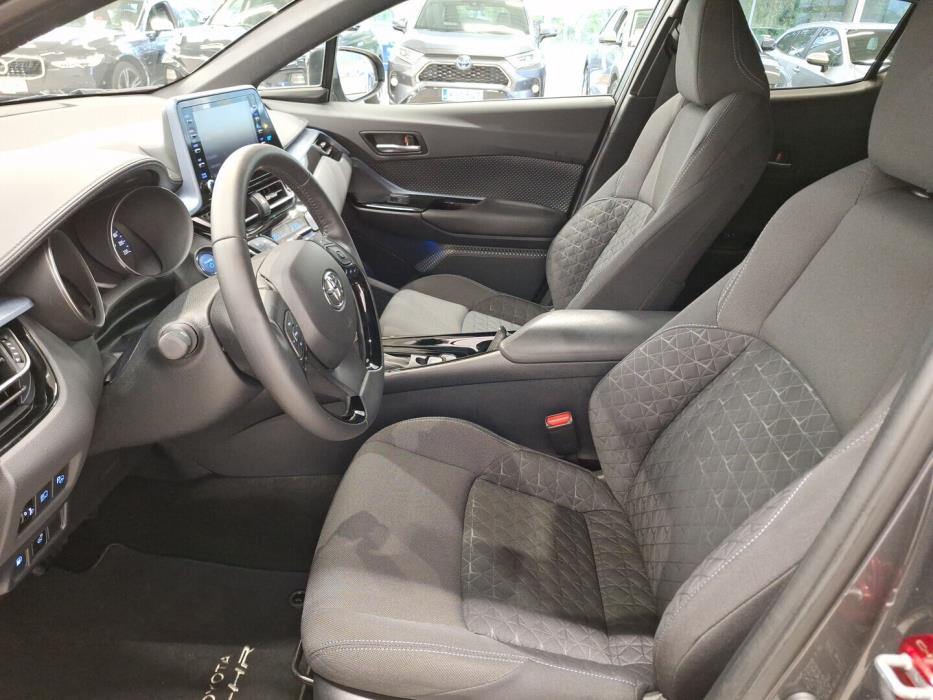 TOYOTA C-HR 2020