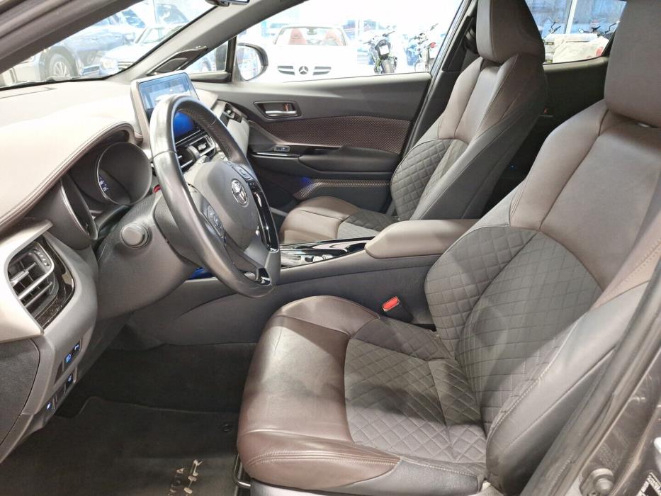 TOYOTA C-HR 2018