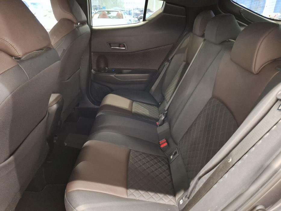 TOYOTA C-HR 2018