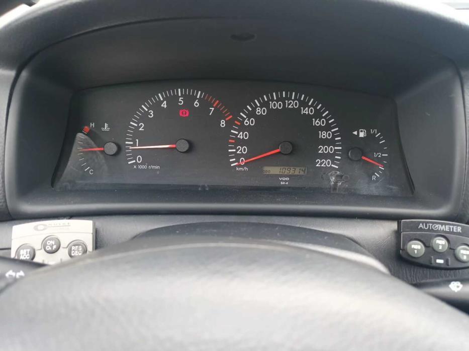 TOYOTA Corolla 2002