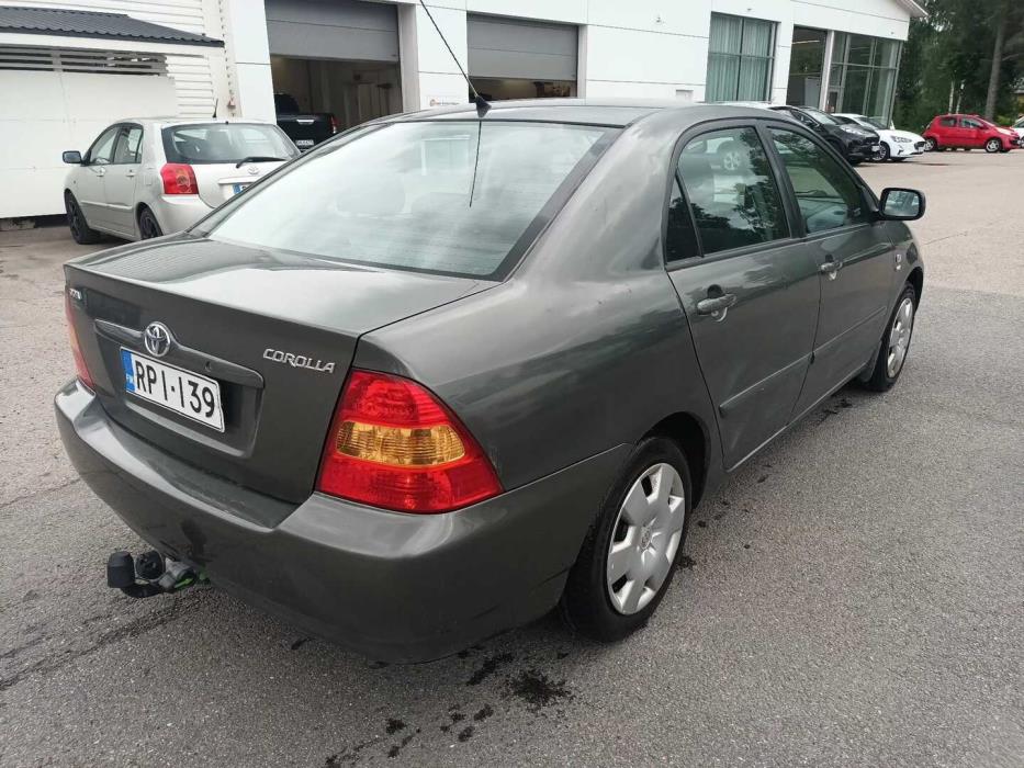 TOYOTA Corolla 2002