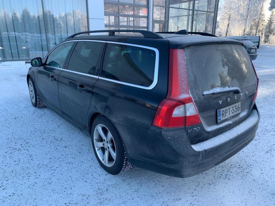 VOLVO V70 2012