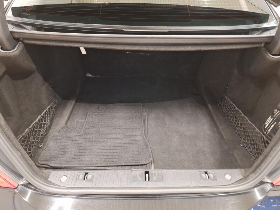 MERCEDES-BENZ S 2010