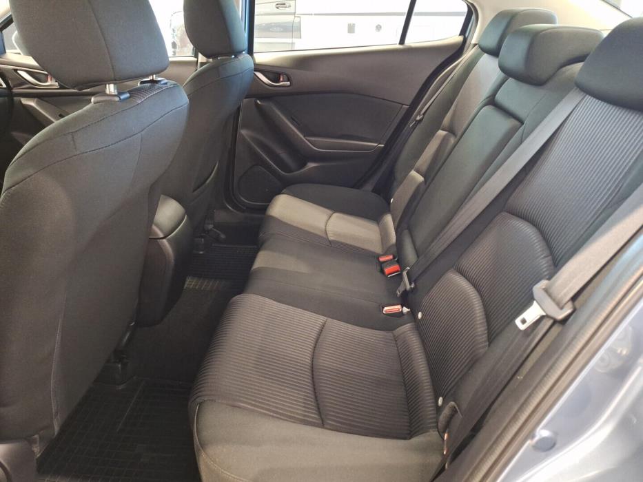 MAZDA Mazda3 2015
