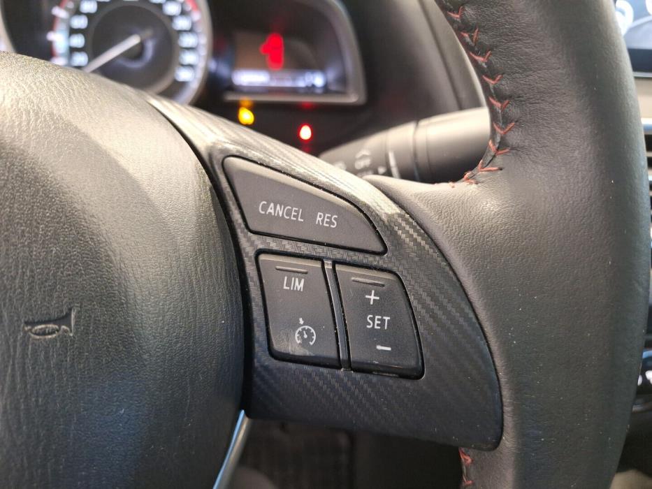 MAZDA Mazda3 2015