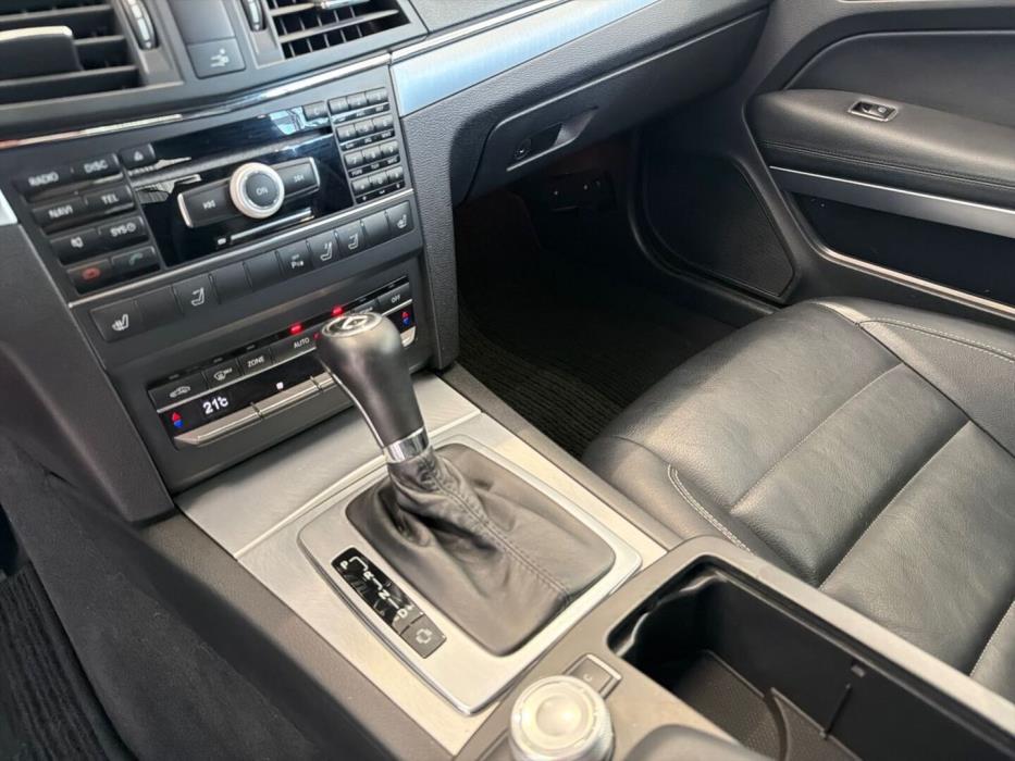 MERCEDES-BENZ E 2011