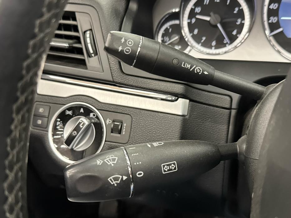MERCEDES-BENZ E 2011