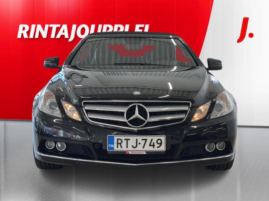 MERCEDES-BENZ E 2011