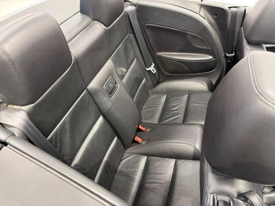 VOLKSWAGEN Eos 2009
