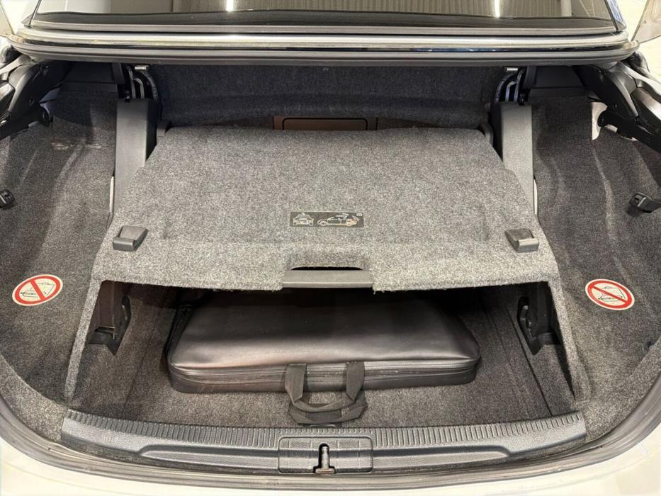 VOLKSWAGEN Eos 2009