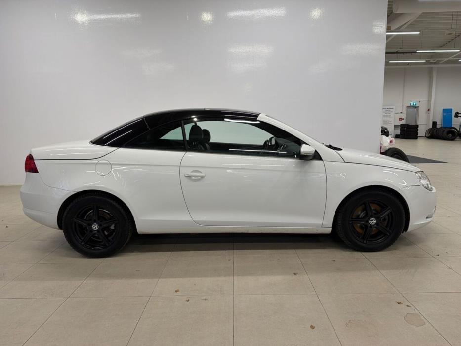 VOLKSWAGEN Eos 2009