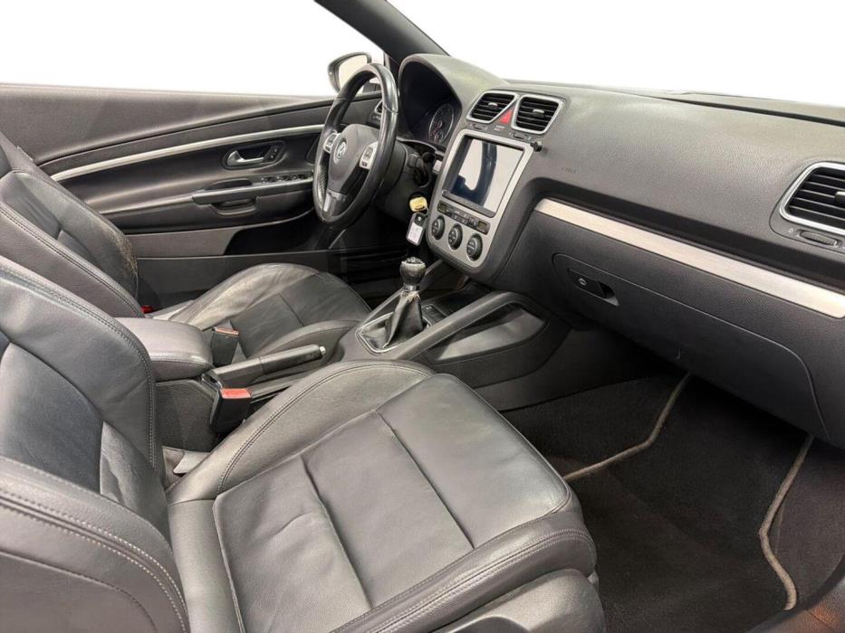 VOLKSWAGEN Eos 2009