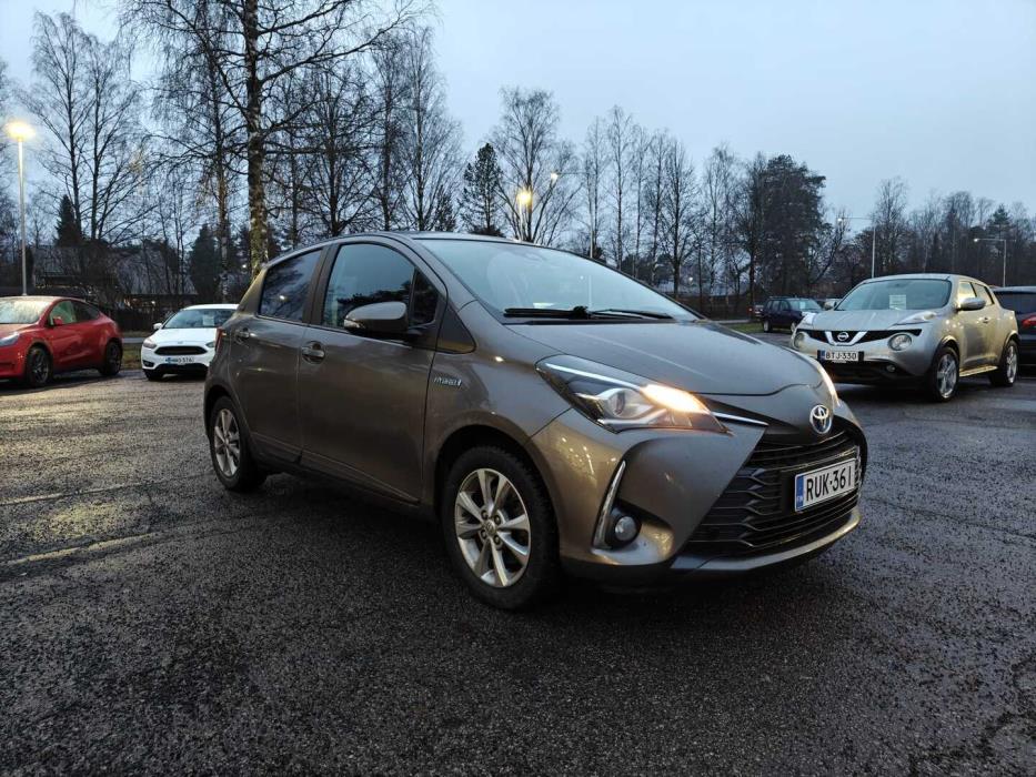 TOYOTA Yaris 2020